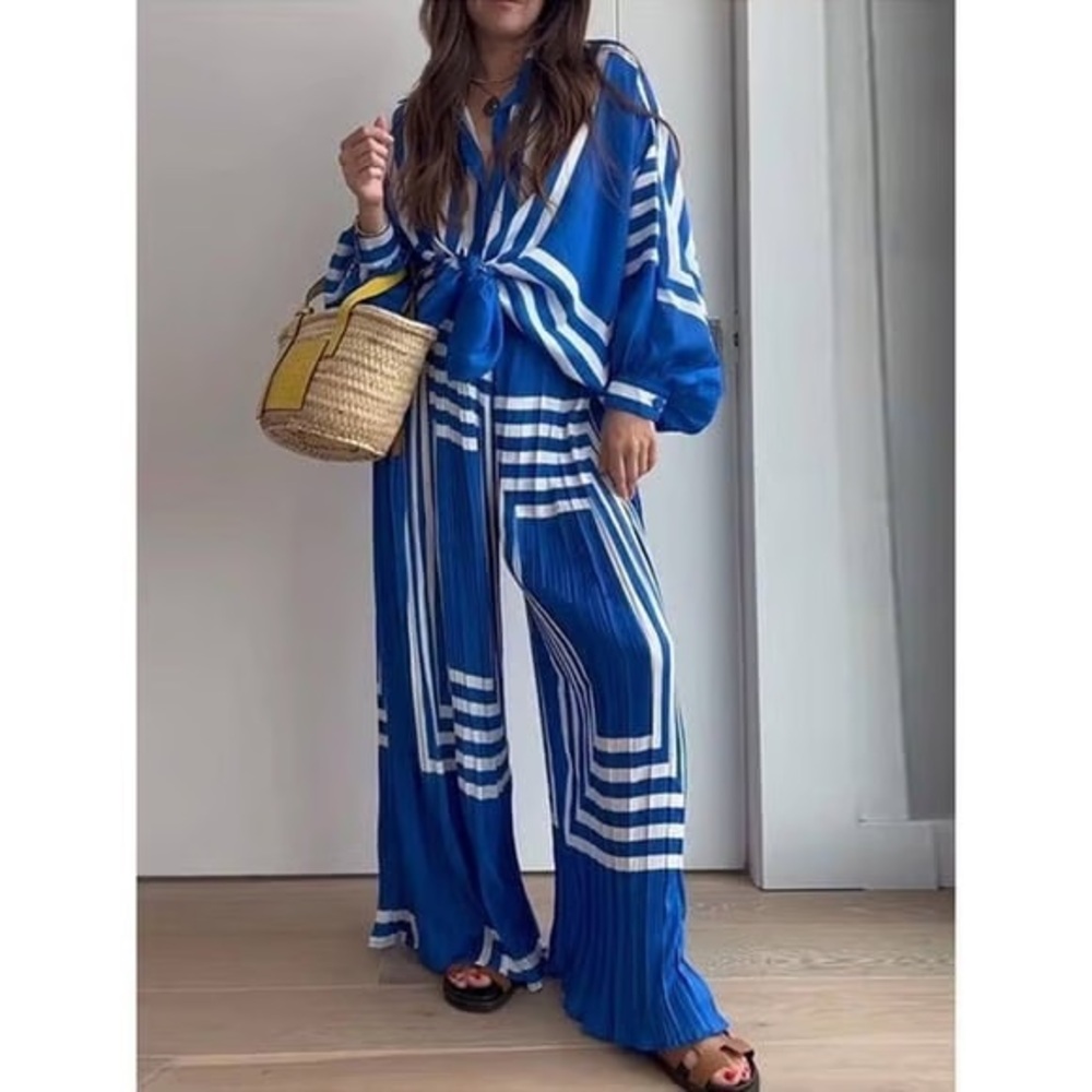 Commense Blue and White Oversized Two-Piece Set